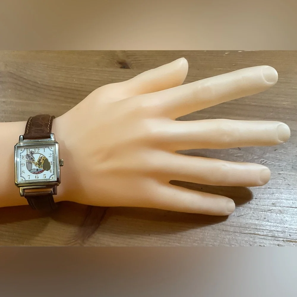 Fossil: Disney Lady and the Tramp Disney store watch club series 2 LE 3407/7500